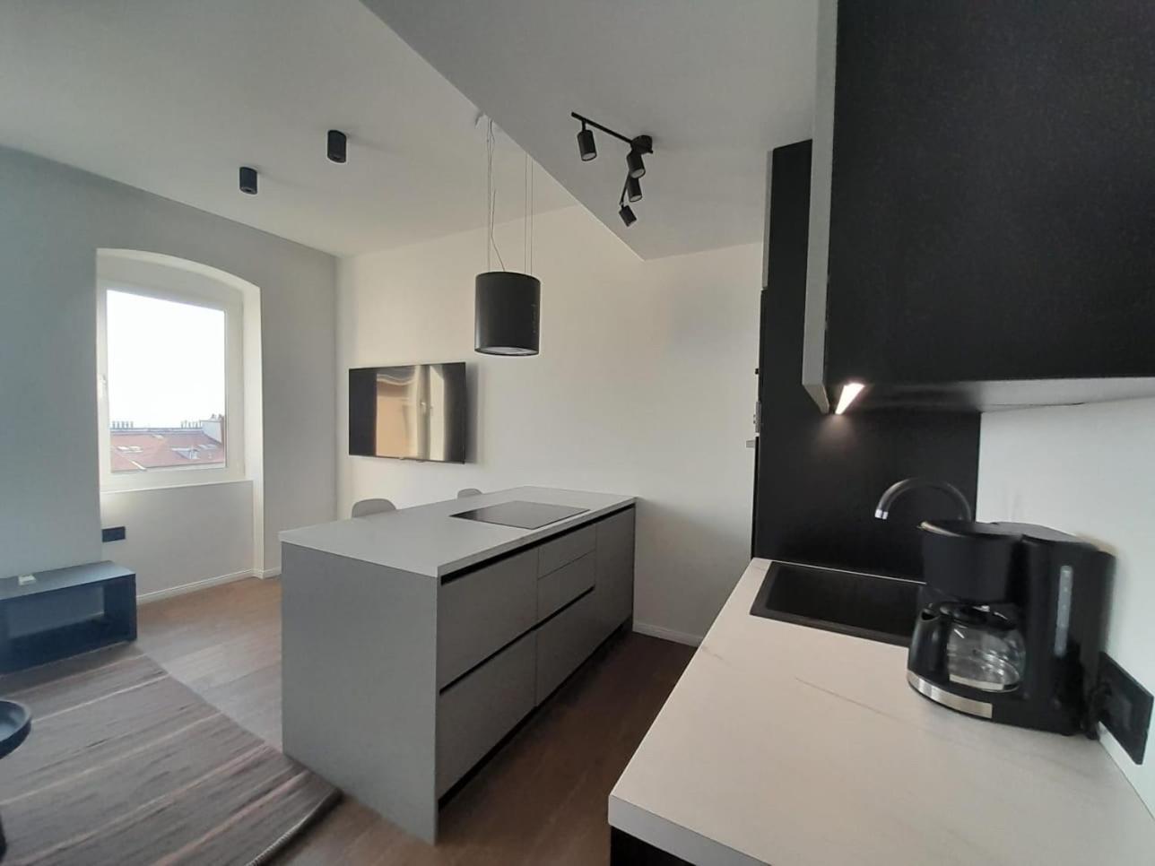 Jadabell 1 & 2 With Sea View Apartmán